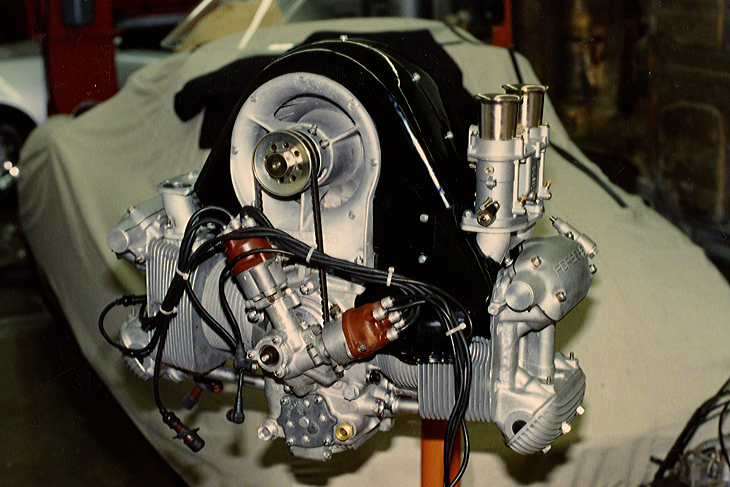 Engine – The Ultimate 4 Cam Speedster ~ 